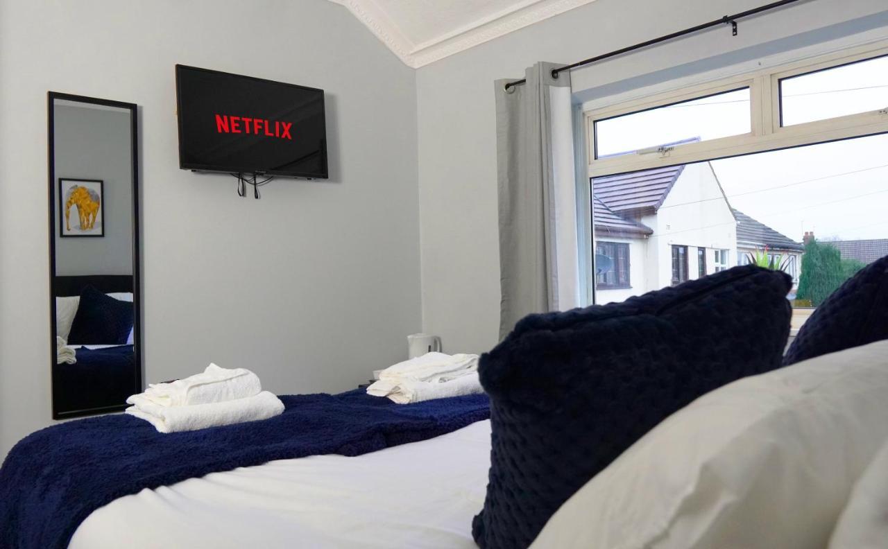 Portobello House - Four Bedroom House Perfect For Contractors - Sleeps 6 - Free Parking Вулвергемптон Экстерьер фото