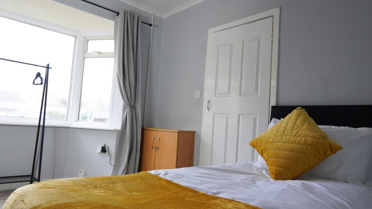 Portobello House - Four Bedroom House Perfect For Contractors - Sleeps 6 - Free Parking Вулвергемптон Экстерьер фото
